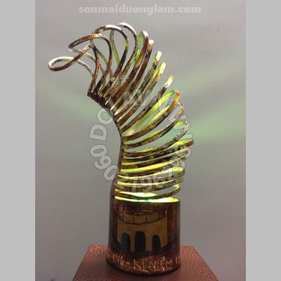 Đèn sơn mài Thăng Long Tuyền Quang Đăng