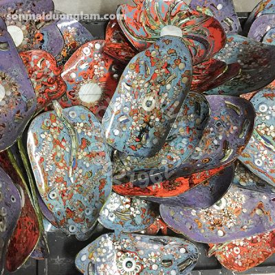 Đĩa sơn mài Vạn Diệp Lưu Hà