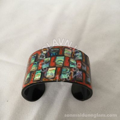 Trang sức sơn mài Loa Điền Cẩm Cách Xuyến