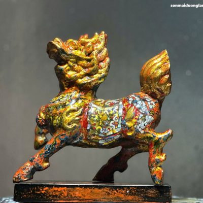 Tượng sơn mài Kim lân đằng thụy